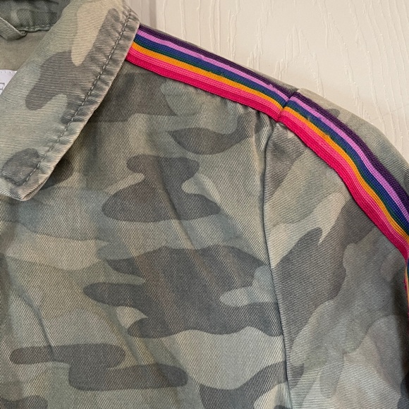 Children’s place rainbow camo jacket size M 7/8 - Picture 2 of 7